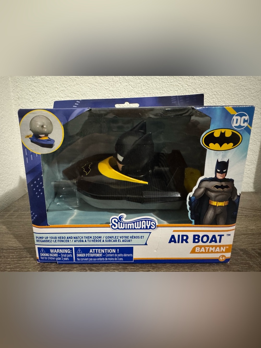 Batman Black & Yellow Air Boat Bath Toy (NWT)